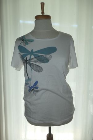 T-Shirt weiss Libellenprint Grösse L guter Zustand