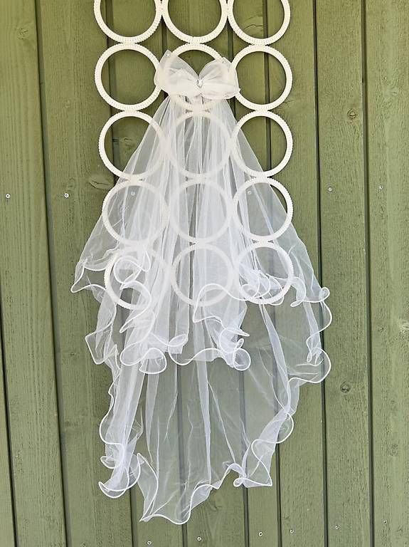 Vestiti: Schleier zu Hochzeitskleid – Usato da Winterthur venduto da Calculating.Infinity 1