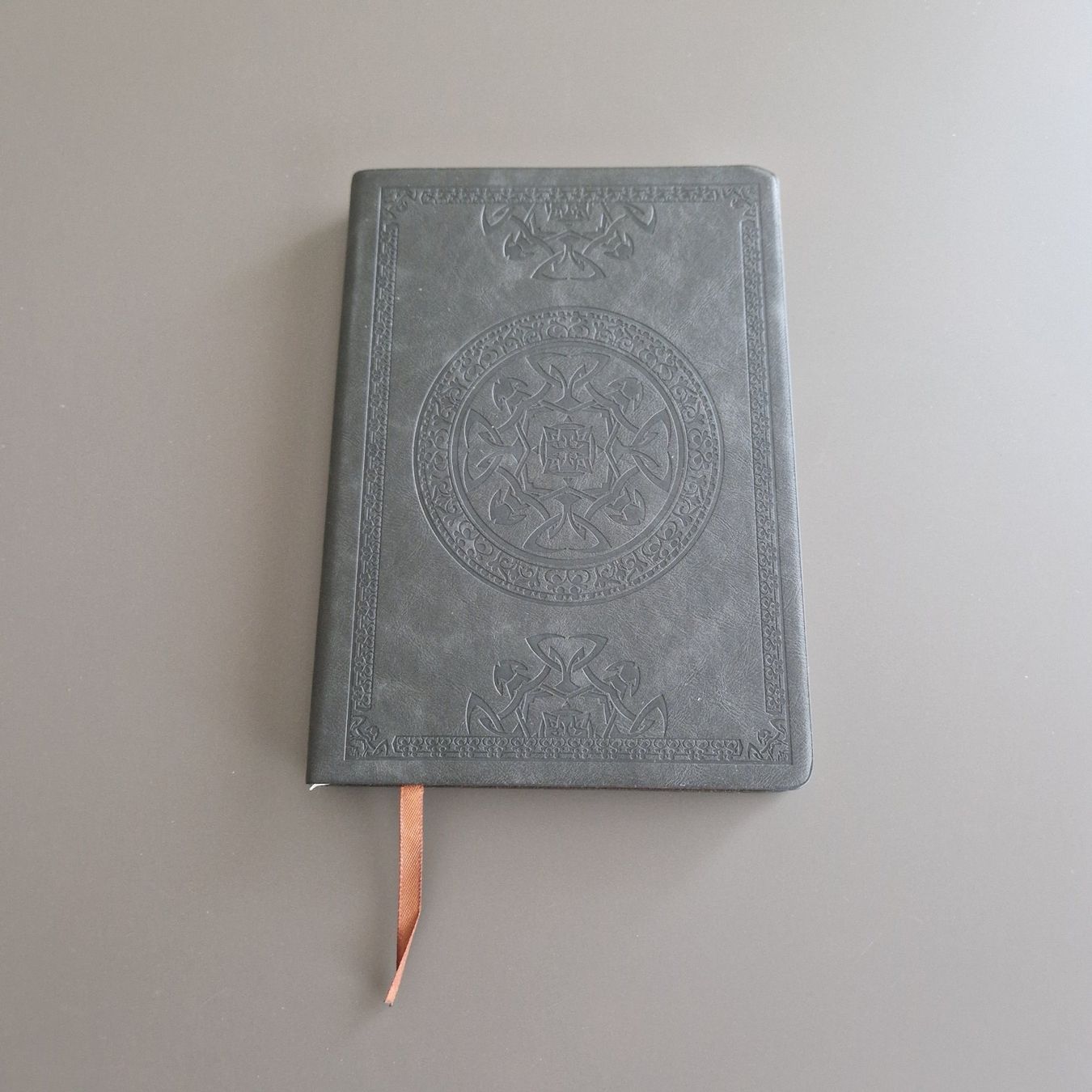 Blocchi: Tagebuch / Notizbuch aus Kunstleder – Nuovo (secondo la descrizione) da Fahrwangen venduto da Thylll