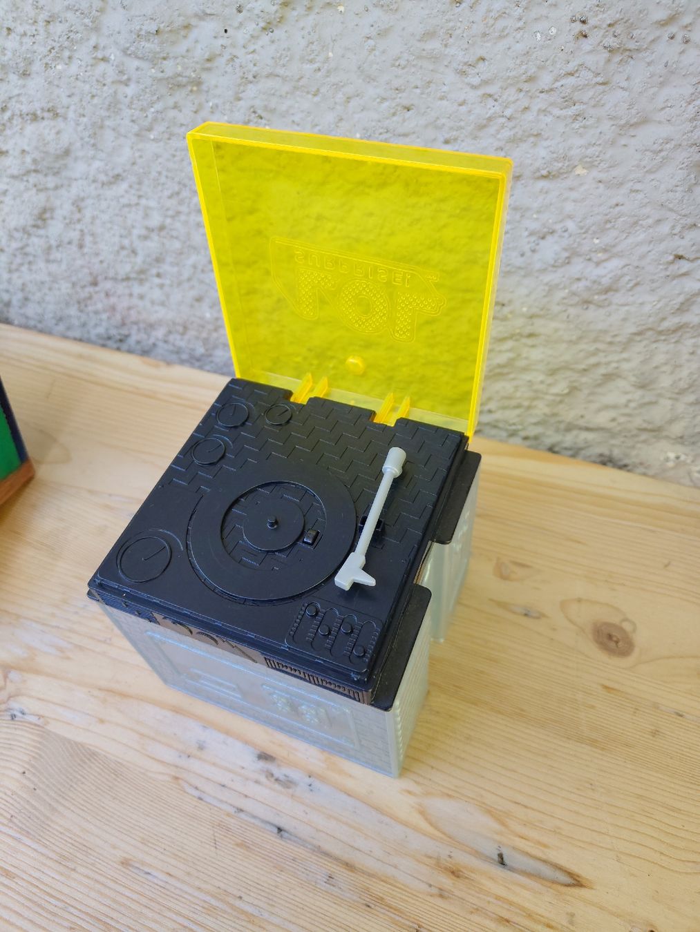 Giocattoli: L. O. L. Plattenspieler  – Usato da Oberburg venduto da obbu