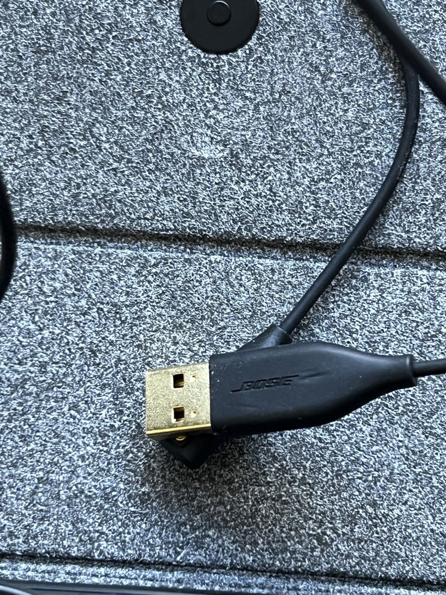 Bose Occhiali & Lenti: Lunettes audio Bose Frames avec étui et câble de charge – Usato da Chêne-Bourg venduto da mai_5ynr 1
