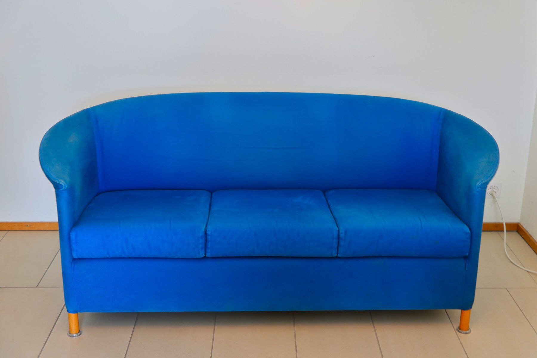 Wittmann Divani: Blaues Designer Sofa Aura von Wittmann – Usato da Zürich venduto da hbm