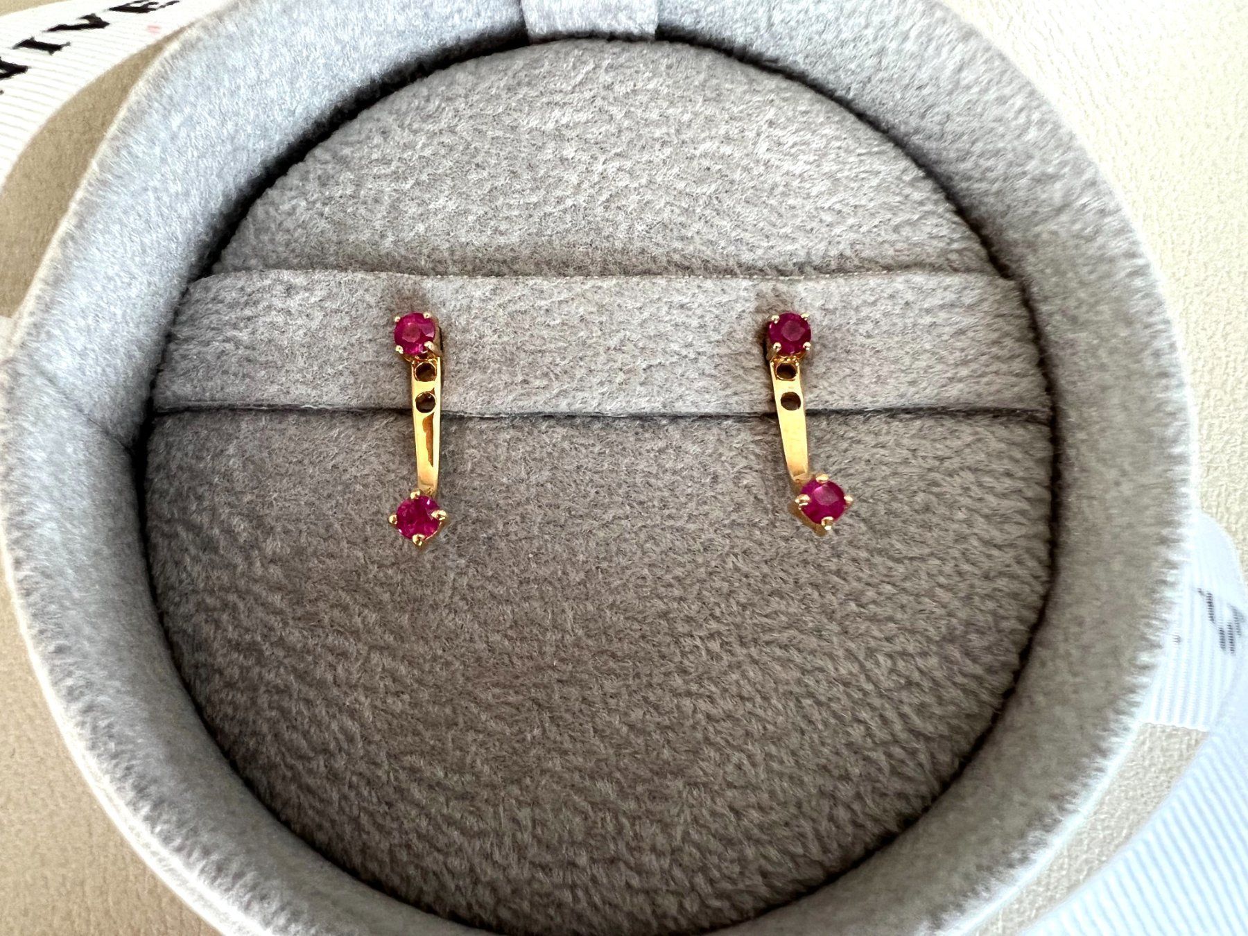 Ohrringe & -stecker: 18k Gold Rubin Ohrringe mit Ear Jackets – Gebraucht aus Kilchberg ZH von NIVESoutlet