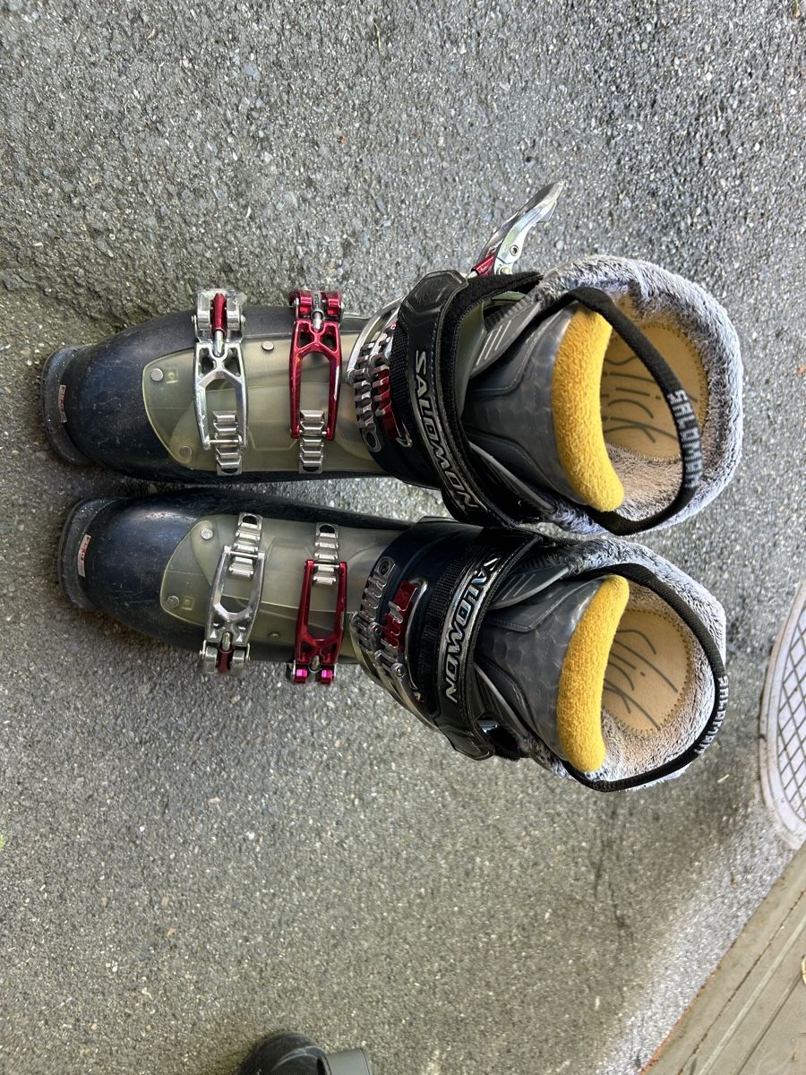 Salomon Skis: salomon ski schuhe gr 25 – Gebraucht aus Zürich von 11Zitronenfalter