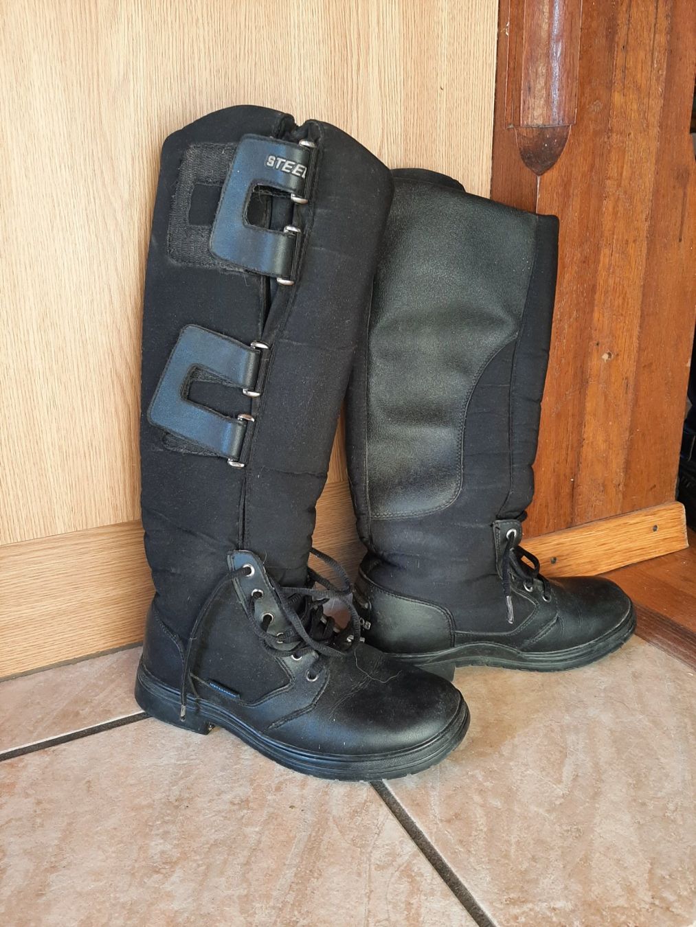 Schuhe für Mädchen: Reitstiefel Winter – Gebraucht aus Enggistein von Pingu0110