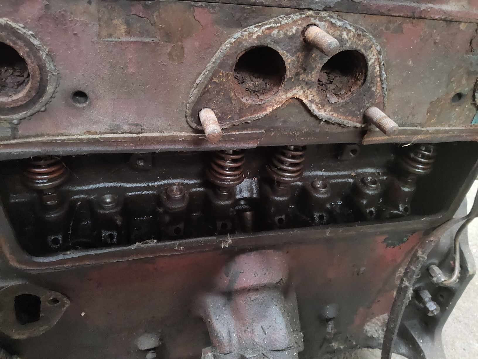 Jeep Motoren: Willys Jeep / Motor – Defekt aus Schüpfen von ber_j6b6 9