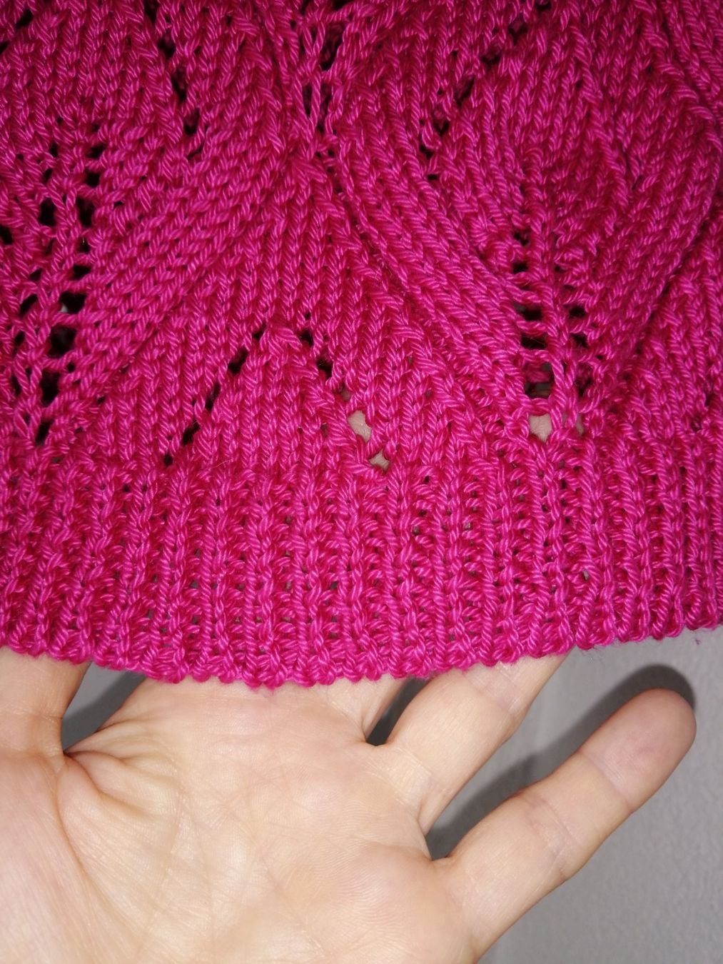 Pulls & Sweat-shirts: Pullover, durchbrochener Pullunder Handstricken – Neuf (Voir description) à Buchrain par nat_pl5p 5