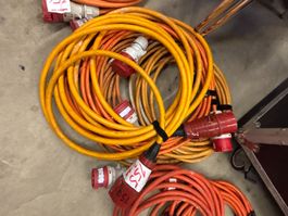 Posten diverse Kabel (Lot 155) 2504 Biel