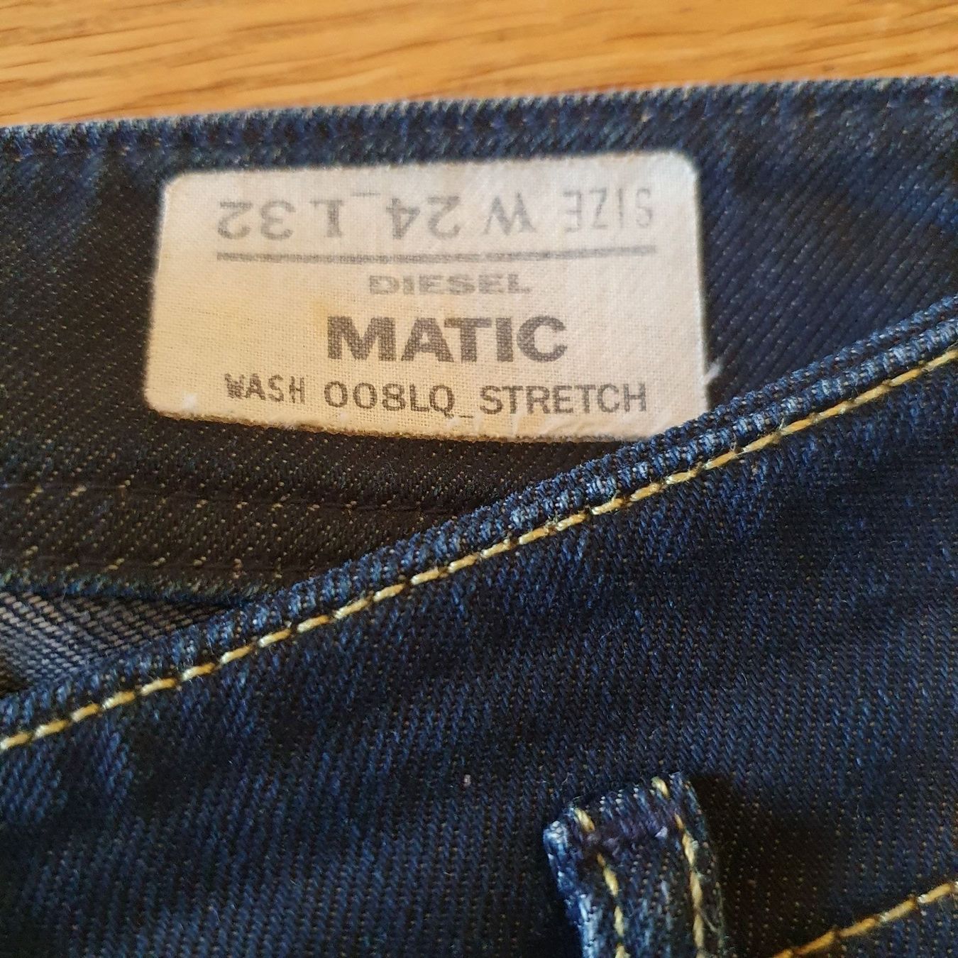 Diesel Pantaloni: Jeans Diesel 24x32 – Nuovo (secondo la descrizione) da Etoy venduto da az2011 1