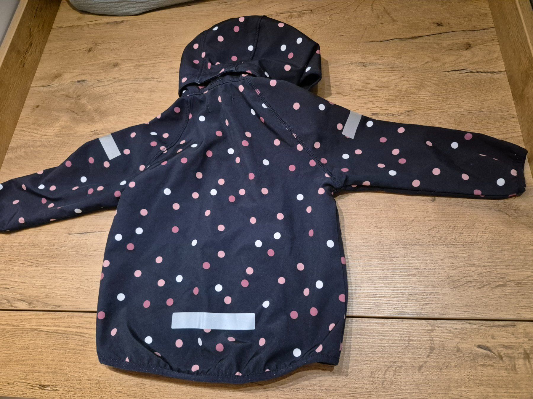 H&M Giacche & Cappotti: H&M Softshell Jacke, Gr. 98, Punkte, Top Zustand! – Usato da Walenstadt venduto da and_yb9d 1