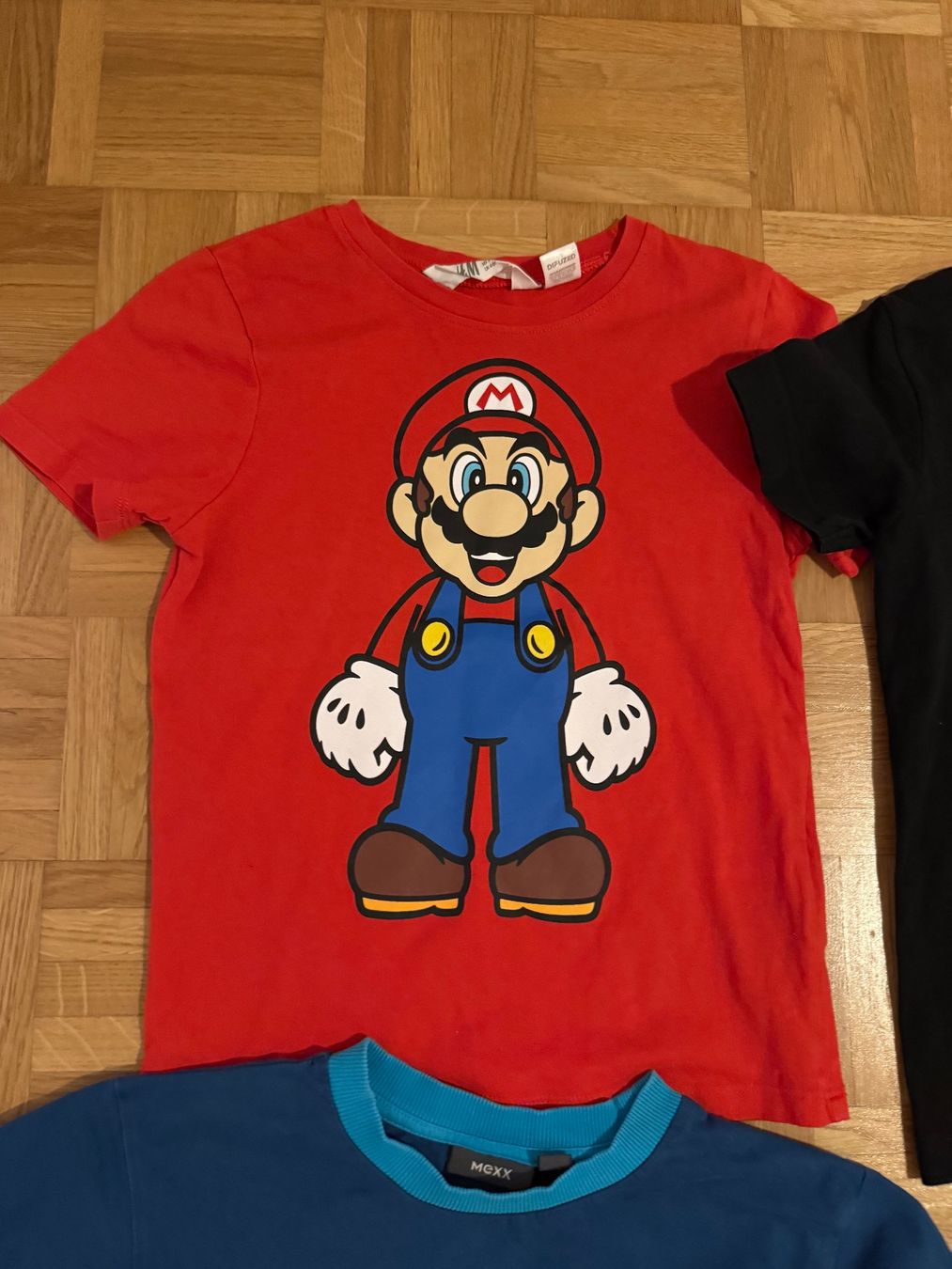 Camicie, T-shirt & Polo: Kinder T-Shirts Grösse 110/116 – Usato da Zürich venduto da zd_1965 1