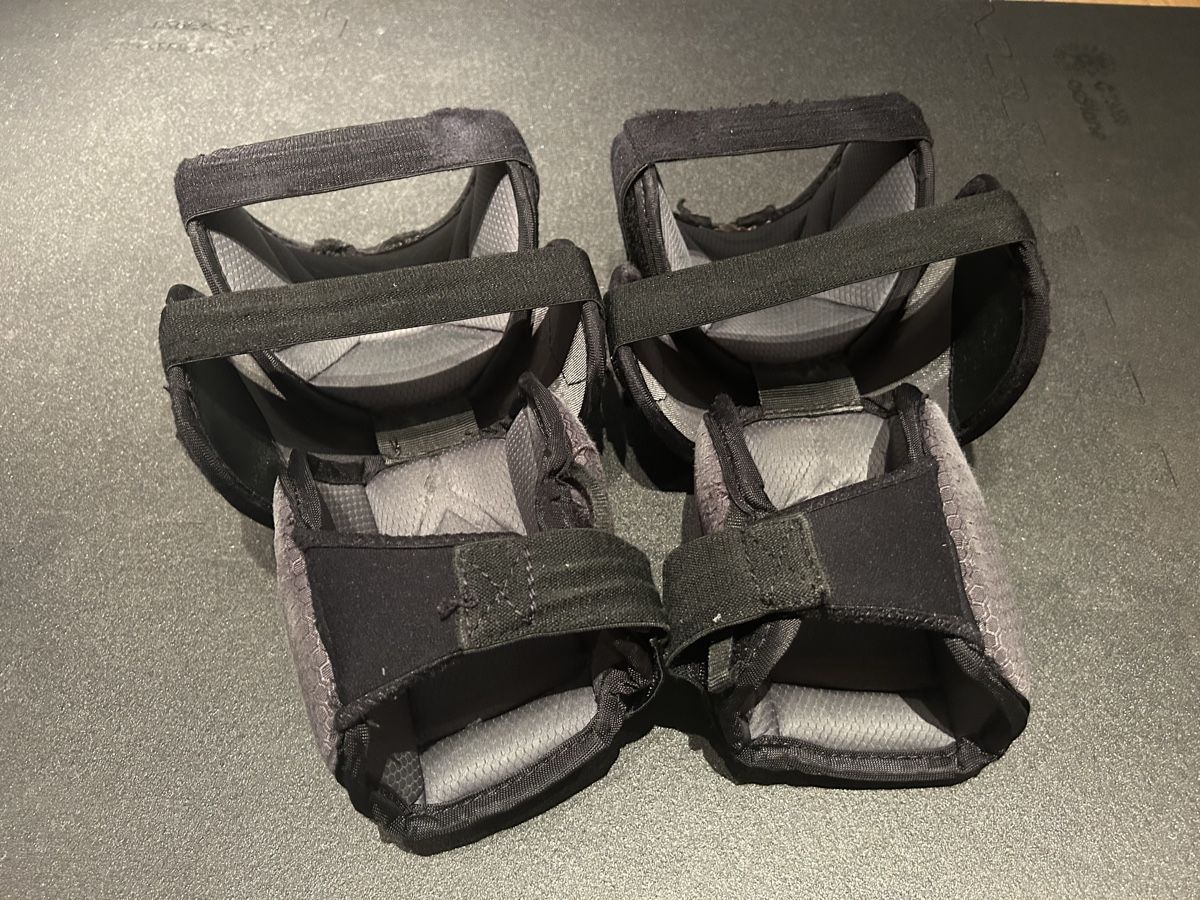 Bauer Schutz & Schoner: Bauer PRO Goalie Knieschoner Intermediate (INT) – Gebraucht aus Neuheim von 11butzero 1
