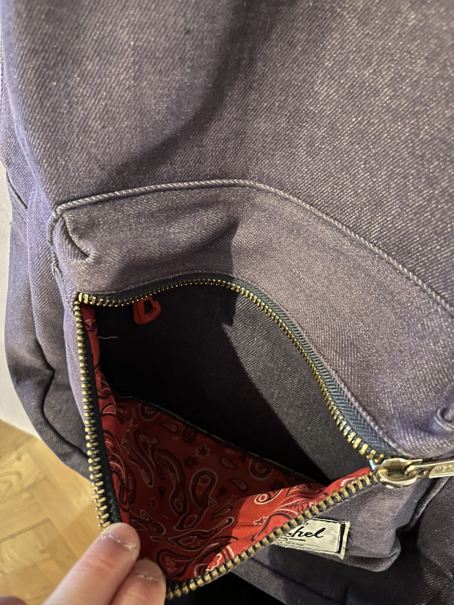 Herschel Sacs à dos: Herschel Jeans Rucksack / Grösse ca. 24 Liter – D'occasion à Bern par lukas.hartmann 4
