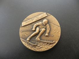Alte Ski Medaille Source Perrier La Vue-des-Alpes Suisse