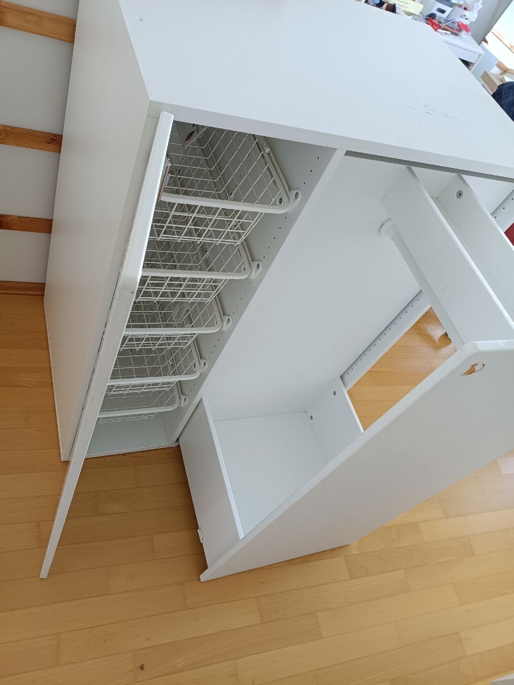 Ikea Armadi: IKEA Kinderschrank  – Usato da Walchwil venduto da ass_8hxn 1