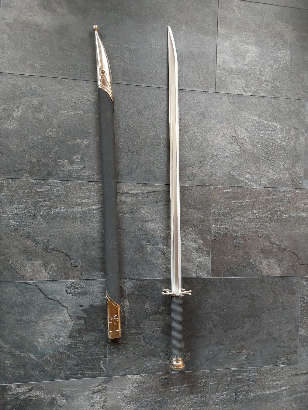 Altre raccolte & rarità: Spider Sword – Nuovo (secondo la descrizione) da Riggisberg venduto da systemlord51