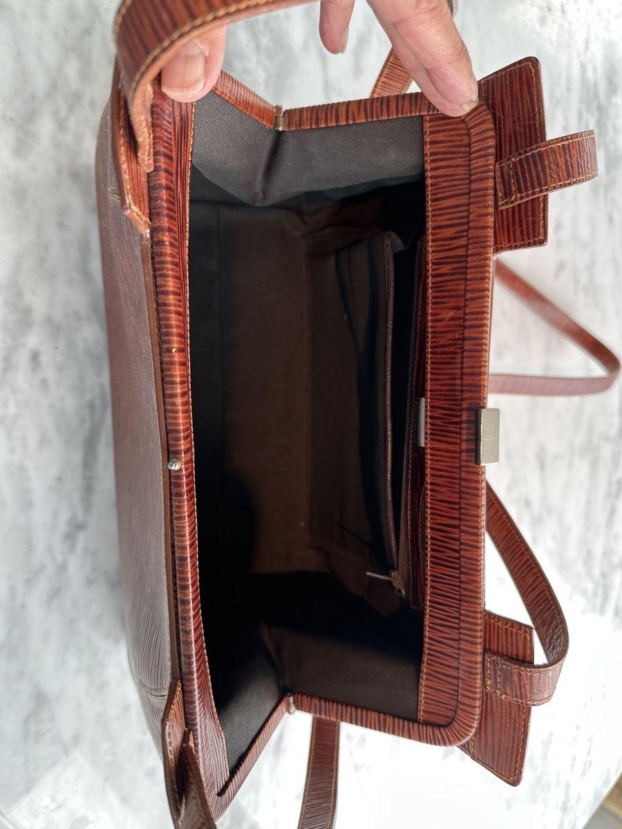 Armani Taschen für Damen: Giorgio Armani Epi Leder Handtasche – Gebraucht aus Meilen von aveneg 5