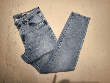 Esprit Skinny Jeans hellblau Grösse 31 guter Zustand