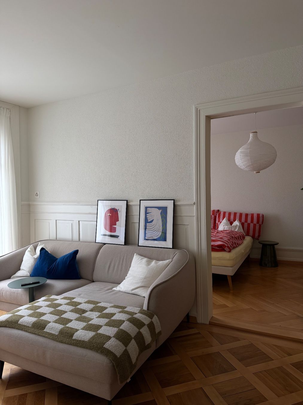 Livique Sofas: Ecksofa beige Stoff gute Form – Gebraucht aus Zürich von jil_mhx9