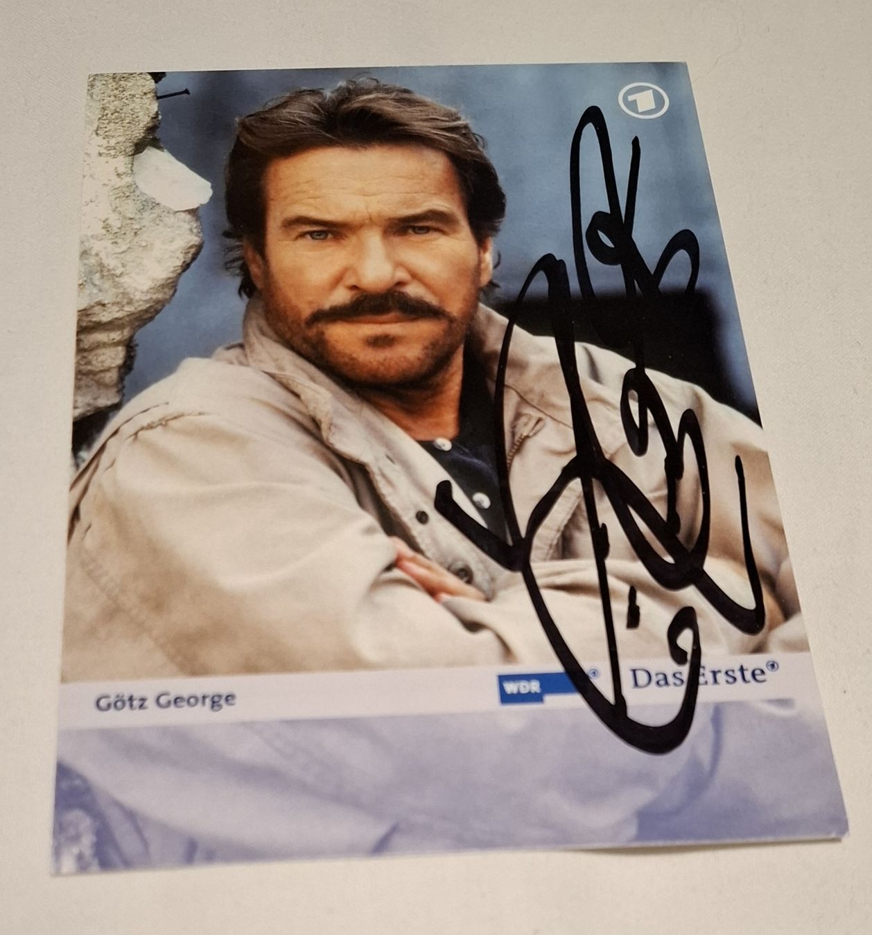 Autografi: Götz George: Biografie + Autogramm – Usato da Zürich venduto da apf_b8zl 2
