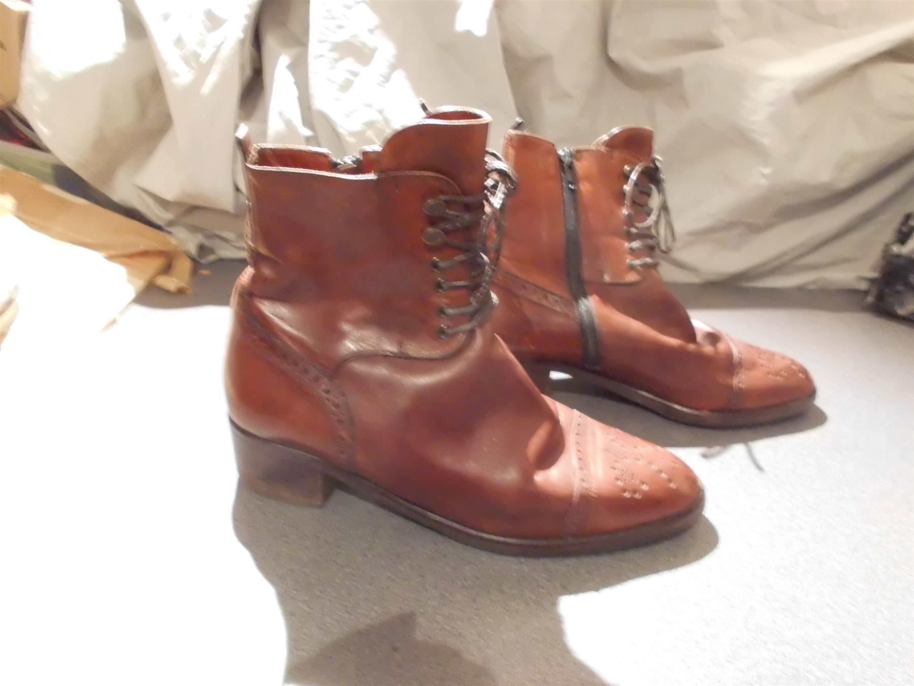 Scarpe da donna: Boots Grösse 38, braun, Lochmuster – Usato da Zürich venduto da abraxas1291 1