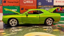 1:18 Plymouth Cuda Concept Sublime Green