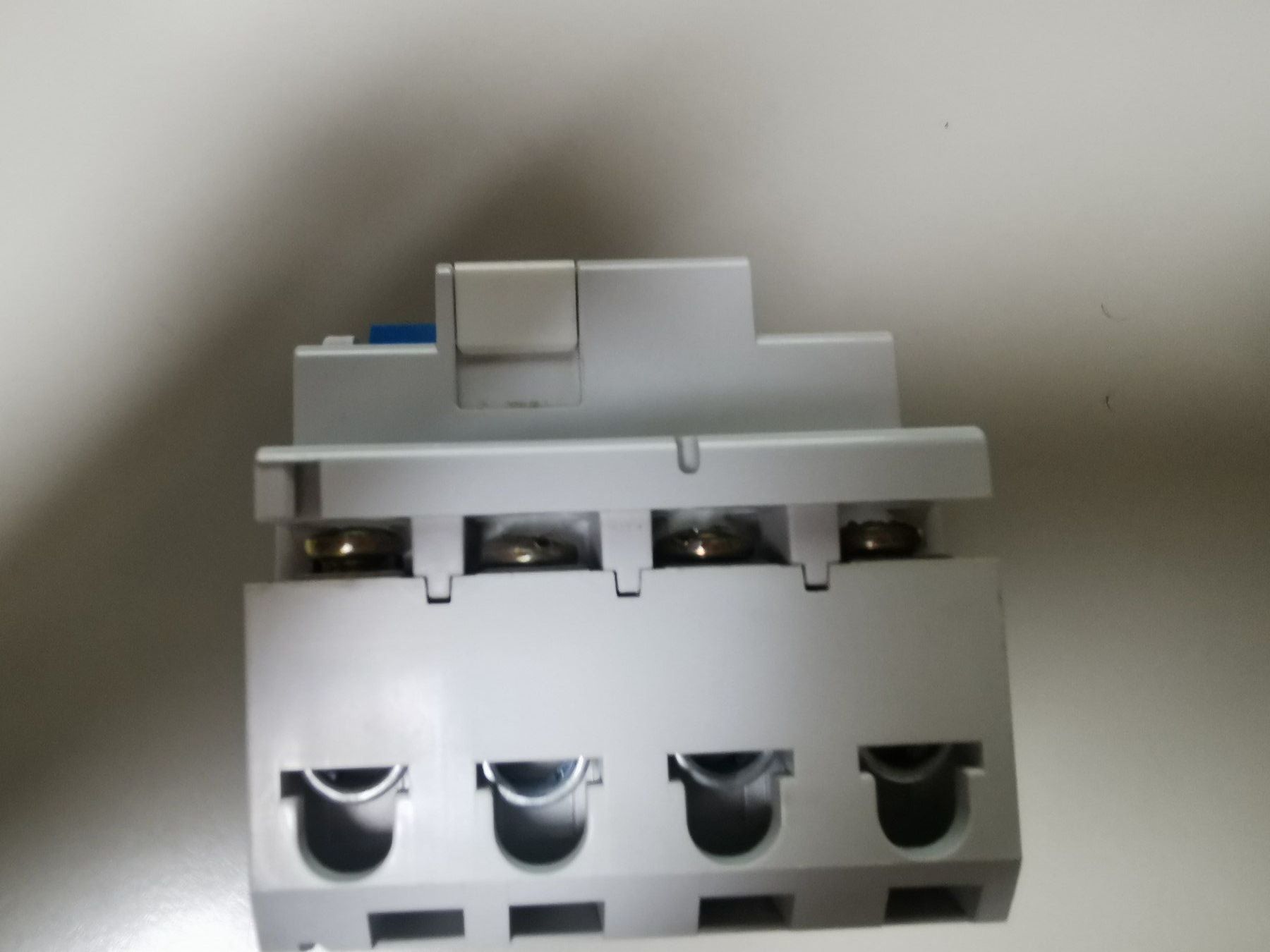 Legrand Interruttori: Legrand FI-Schutzschalter 4P 25A 30mA neu – Nuovo e nell'imballaggio originale da Bauma venduto da Baumgartner04 1