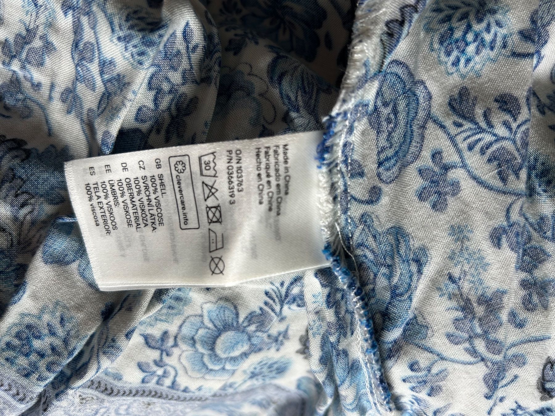 H&M Vestiti & Gonne: Kleid mit Volants H&M Divided – Usato da Hergiswil NW venduto da lar_zkp7 4
