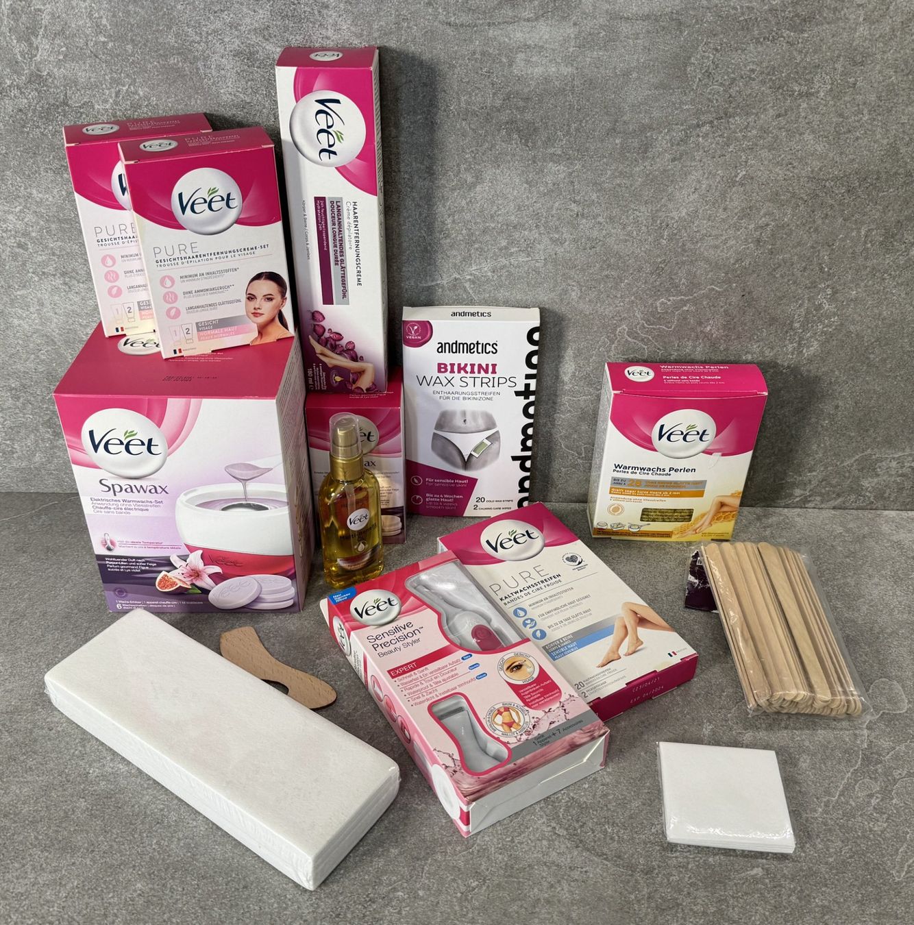 Veet Altro per la cura del corpo: VEET: Haar Wachs Set: 14-teilig ... – Nuovo e nell'imballaggio originale da Chur venduto da Lotti12 2