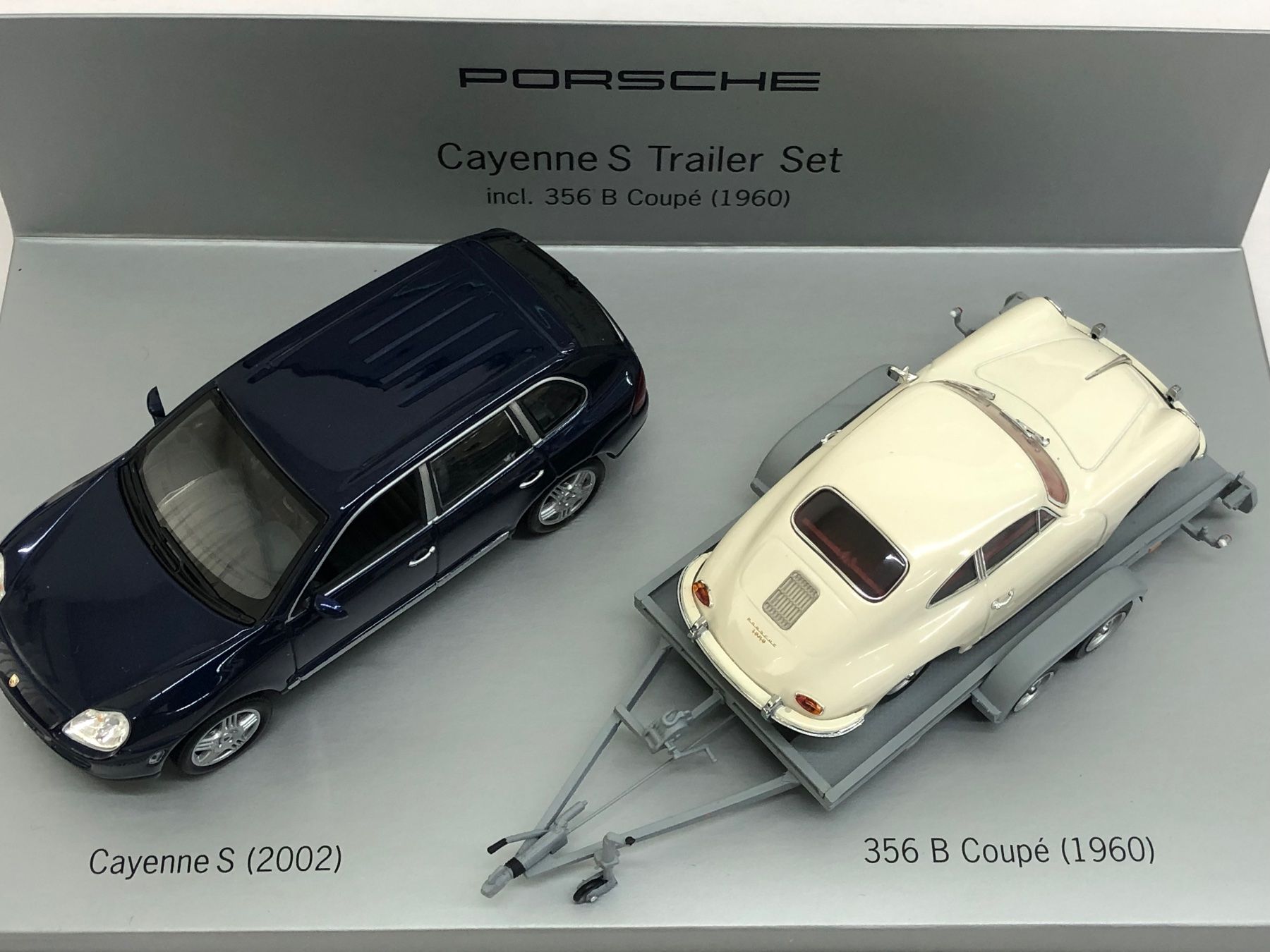Porsche Cayenne 356 Trailer Set Minichamps 1:43 (Neu (gemäss