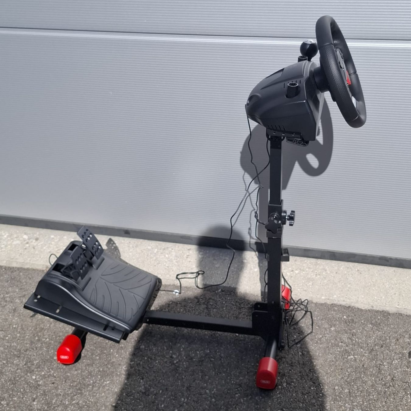 Controller: Volant de course Logitech Driving Force GT avec support – Gebraucht aus La Tour-de-Peilz von retrobitcollector