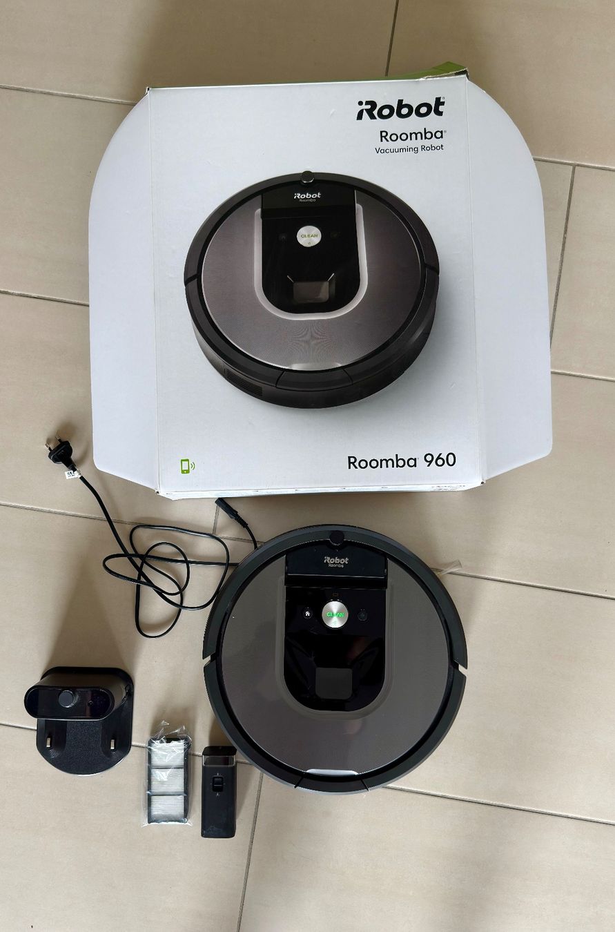 Irobot Aspirapolveri & Accessori: iRobot Roomba 960 + Ersatzfilter + Virtual Wall Barrier • Ge – Usato da Mönchaltorf venduto da Chaviolas01