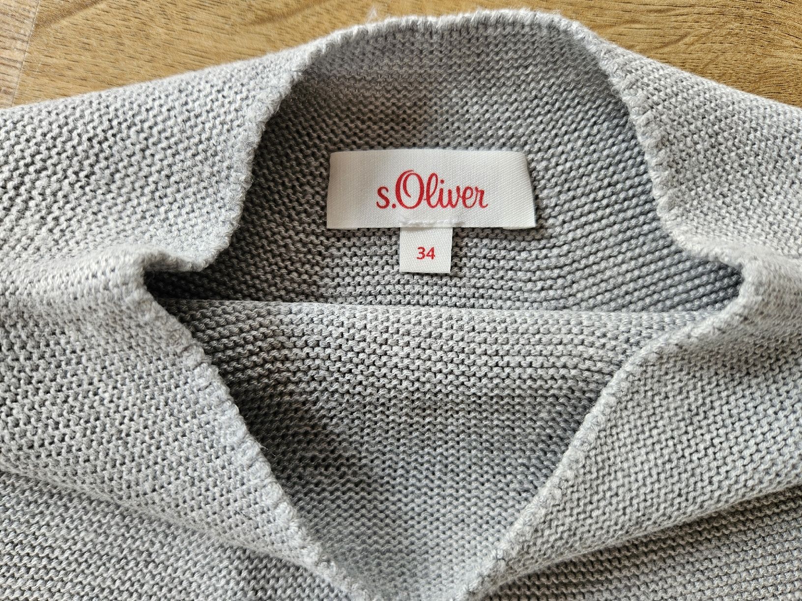 S.Oliver Pullover & Sweatshirts: S.Oliver Strickpullover, Gr.34 – Gebraucht aus Rhäzüns von inf_rcj7 1