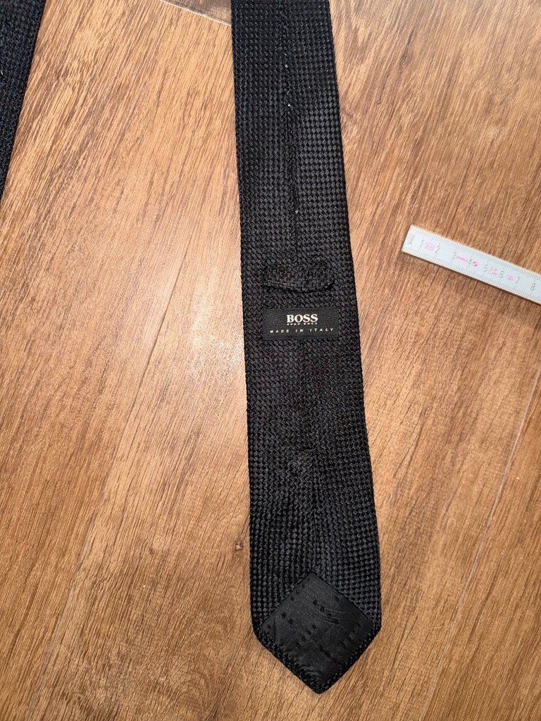 Hugo Boss Cravatte: Hugo boss tie – Usato da St-Sulpice VD venduto da juhdu 2