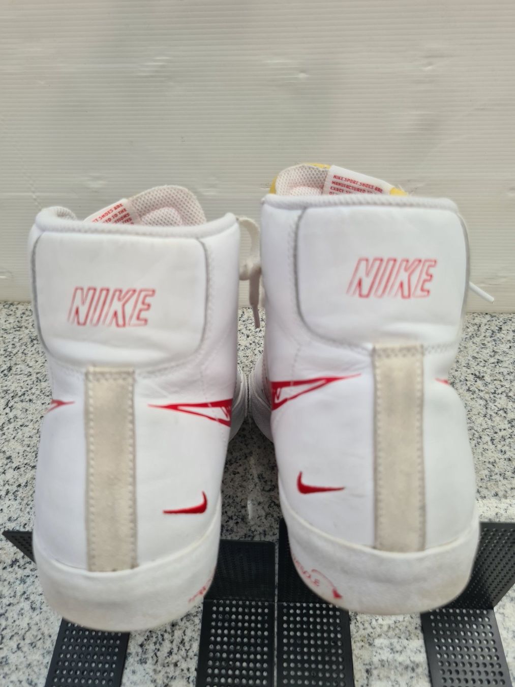 Nike Herrenschuhe: NIKE Shoe Schuhe EUR Gr. 42 – Gebraucht aus Münchenstein von vitalfit 1