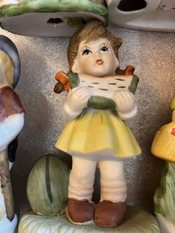 13 Porzellanfiguren handbemalt 4