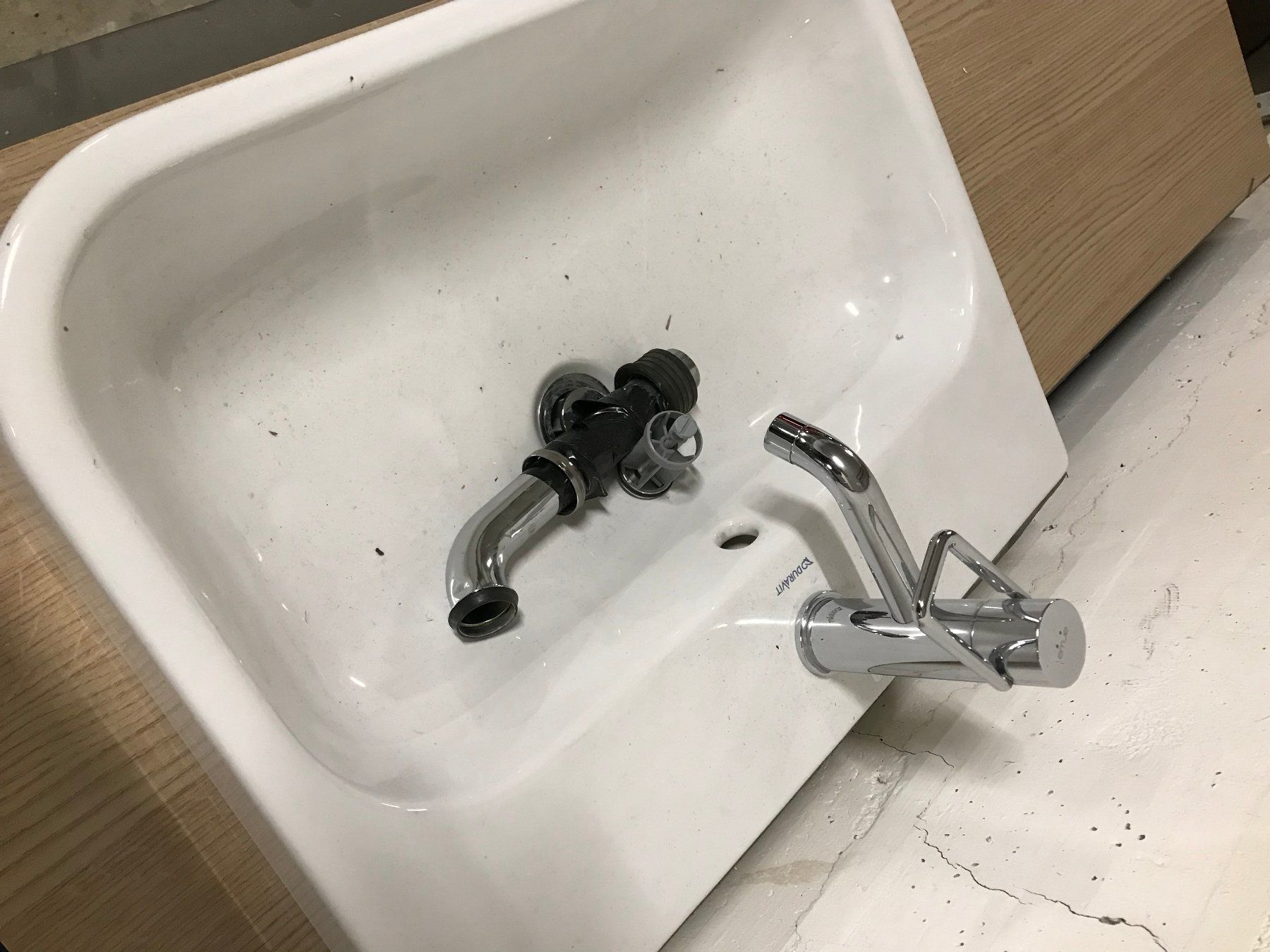 Mobili per bagno: Waschtisch mit softclose Unterbauschrank – Nuovo (secondo la descrizione) da Laupen ZH venduto da Thomi30 2