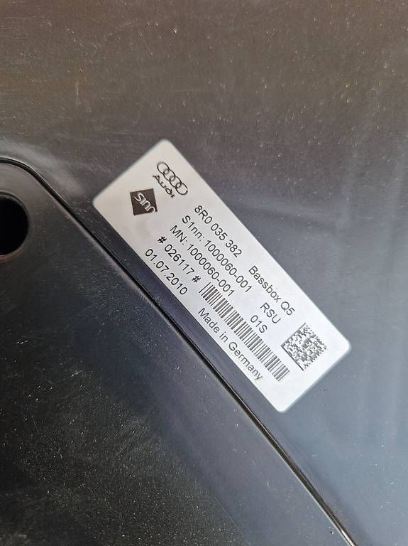 Lautsprecher: Subwoofer Audi Q5 oder andere – Gebraucht aus Mümliswil von Sachs623 1