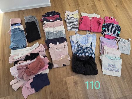 Kleiderpaket Mädchen Gr. 110