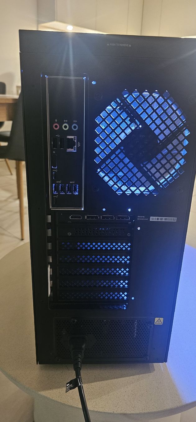 PC: Complete Gaming Setup i7 32GB + 2 Monitors + Accessories – Usato da Cadenazzo venduto da TanklabsGaming 2