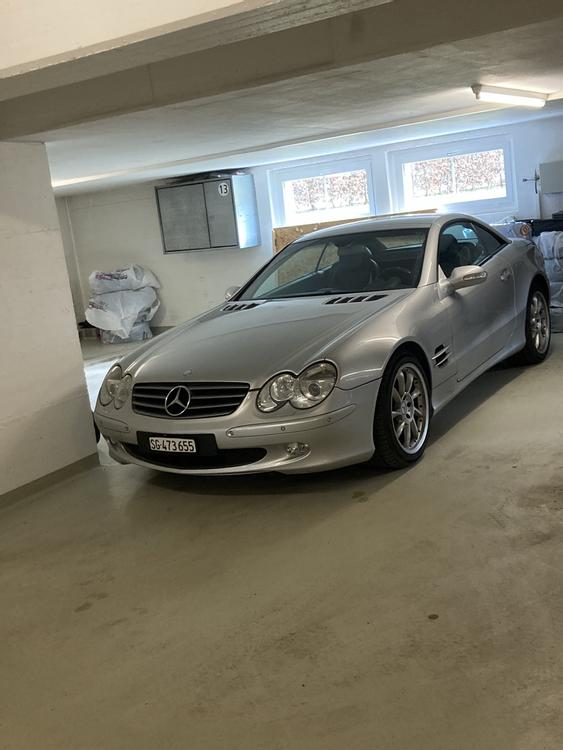 Mercedes SL 500 Cabrio nur 75.000 Km. Jahr 2002.