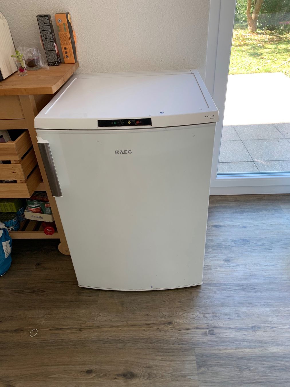 AEG Gefrierschrank: AEG Arctis A 71100 TSWO – Defekt aus Effretikon von