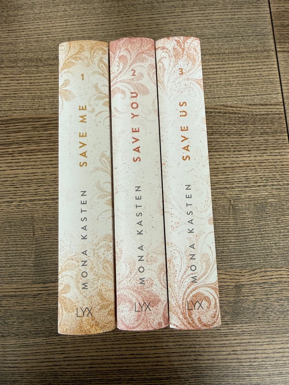 Libri: Maxton Hall - Hardcover – Usato da Urtenen-Schönbühl venduto da ind_jk5j 2