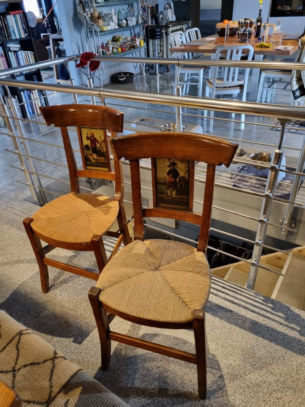 Sedie: Rare suite de 6 chaises Directoire d'époque origine bernoise – Usato da Morgins venduto da pmd_px9d