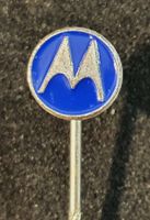 CC009 - Anstecknadel Motorola "Batwing" Chicago Cubs Logos