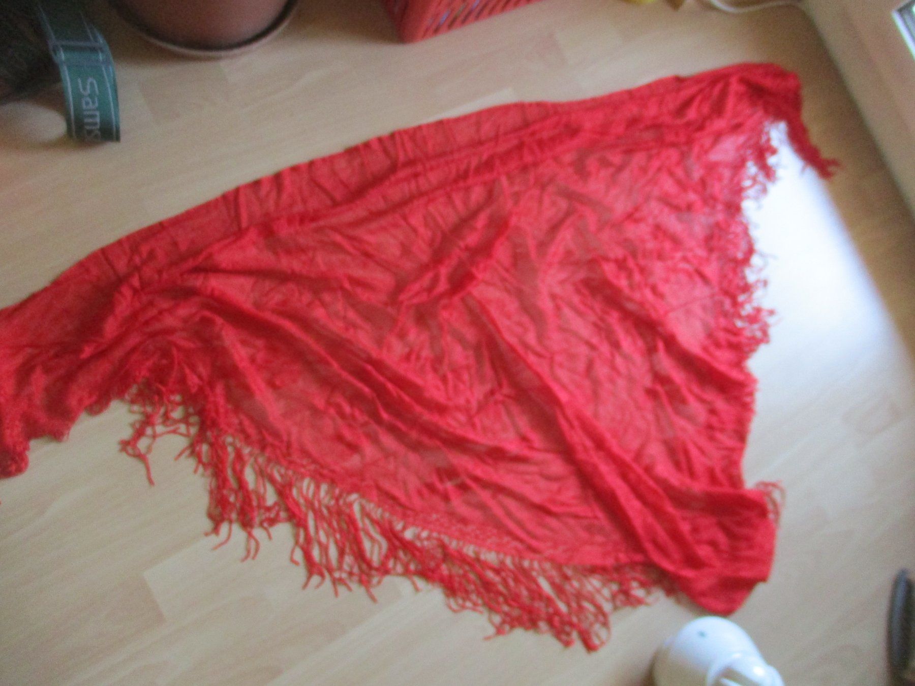 Foulard & Sciarpe: Dreiecktuch, Schal rot – Usato da Birsfelden venduto da alles-muss-raus