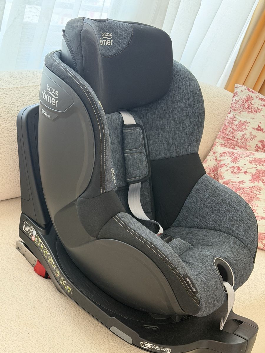 Britax Römer Seggiolini per auto: Britax Römer Dualfix M i-Size Premium Line – Nuovo (secondo la descrizione) da Reinach AG venduto da val_cr2k 7