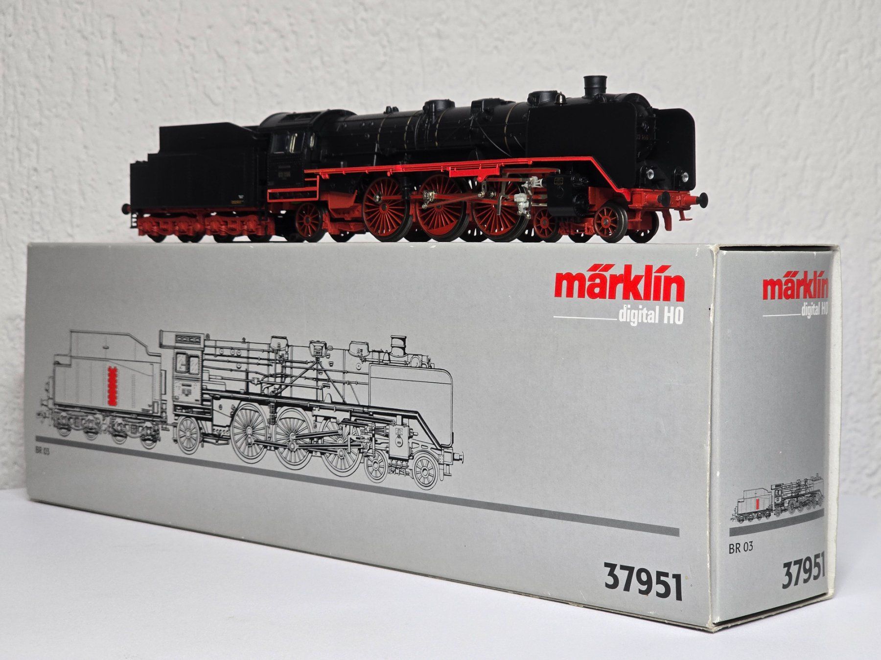 Märklin Modellini di ferrovie: Märklin 37951, DB, BR 03, Digital, Vitrine – Nuovo (secondo la descrizione) da Kloten venduto da Nicola2