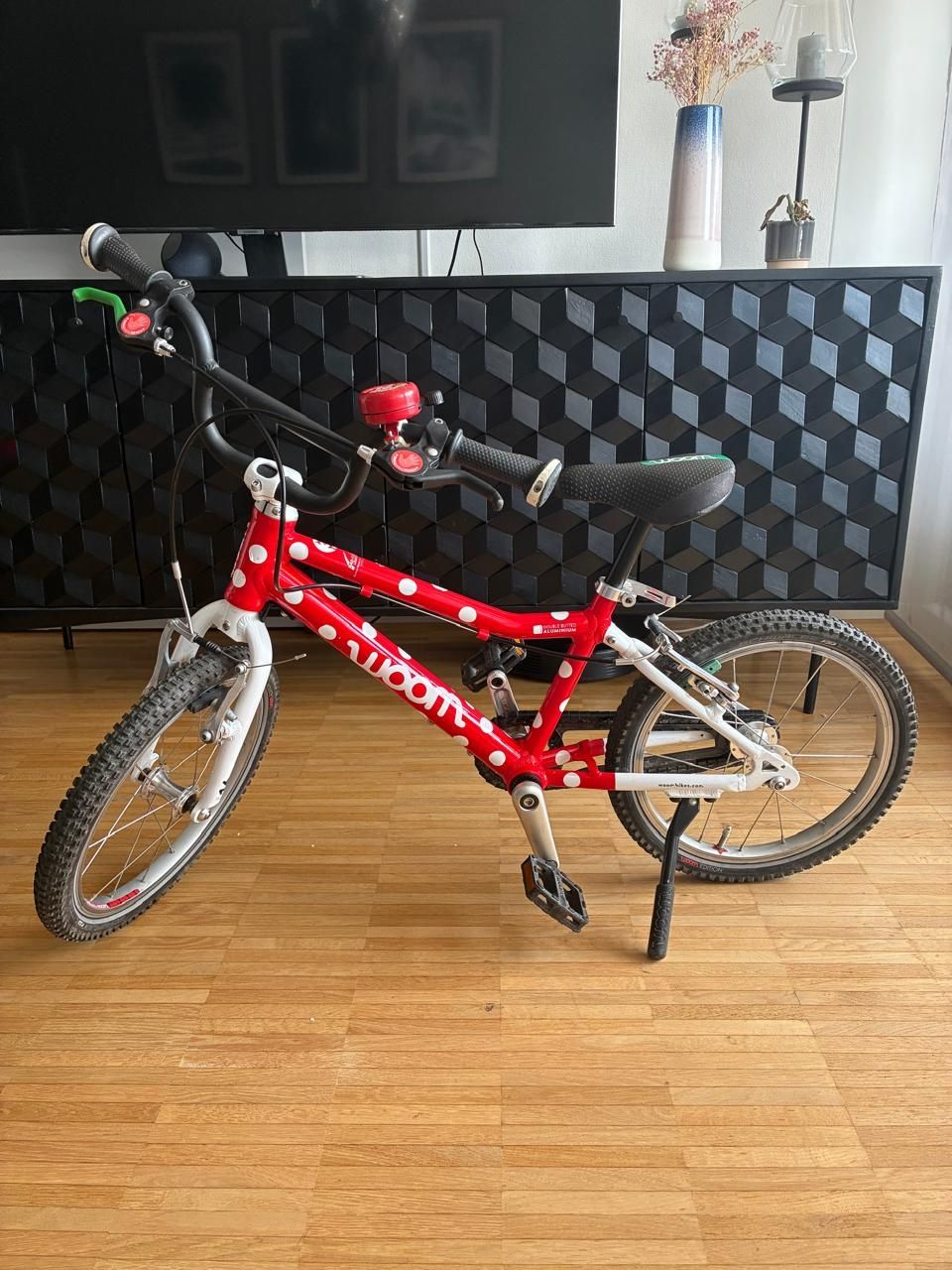 Woom Vélos: Mickey mouse Woom 3 Kindervelo  – D'occasion à Wallisellen par Chic_Living 2