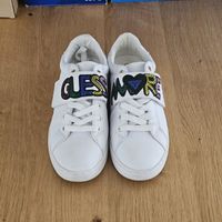 Guess blanches avec strass taille 39